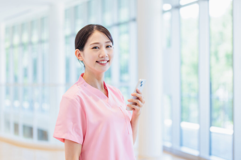 精神科看護助手の仕事内容とは？向いている人の特徴や転職のコツを解説