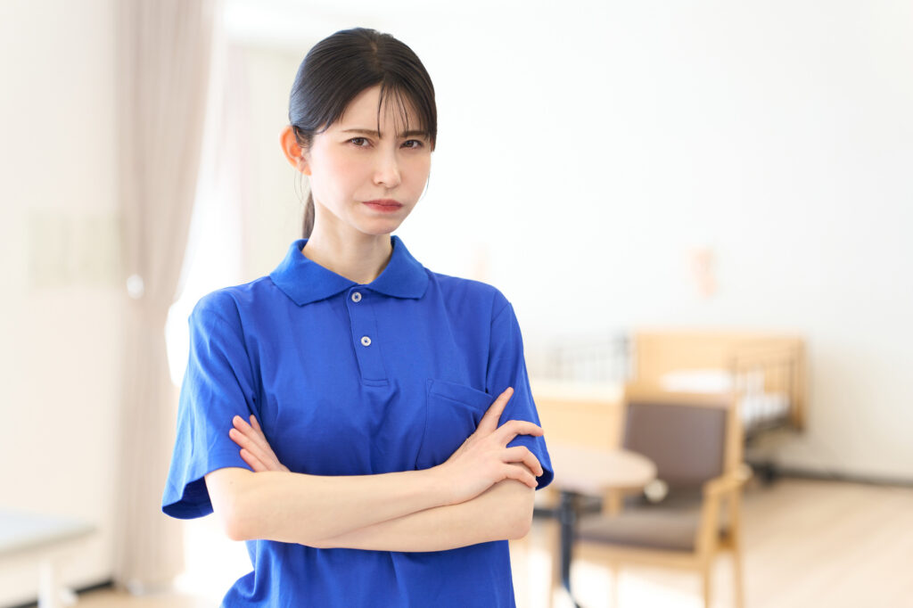 介護職を辞める人の6つの特徴｜本人と職場それぞれの原因を解説